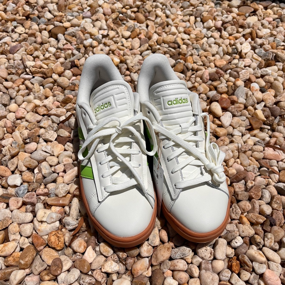 Adidas White and Green Sneakers NWT - Picture 2 of 9
